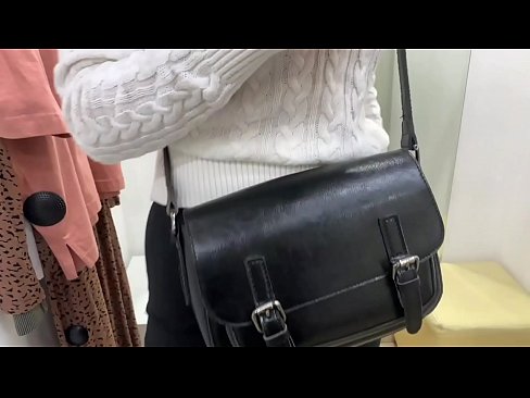 ❤️ Melancap awam perempuan jalang FeralBerry dengan dildo di dalam bilik pemasangan ❤️ Lucah fb di lucah ms.pornsos-com.ru ❤